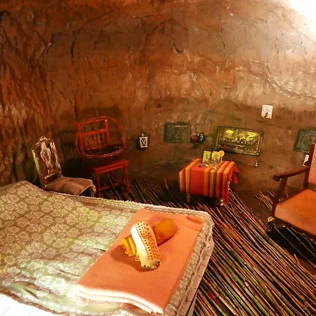 Camino Art Hostel, San Mateo-2